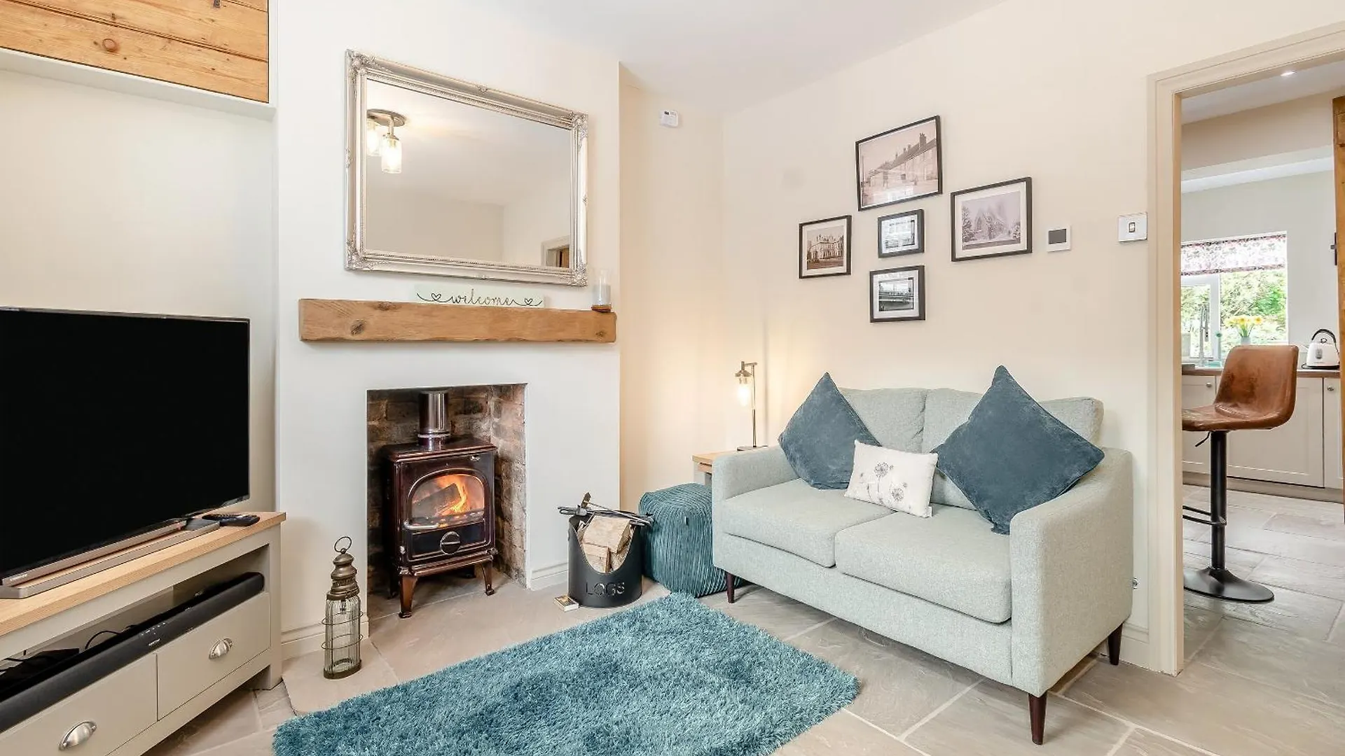 Cherry Blossom Cottage Etton
